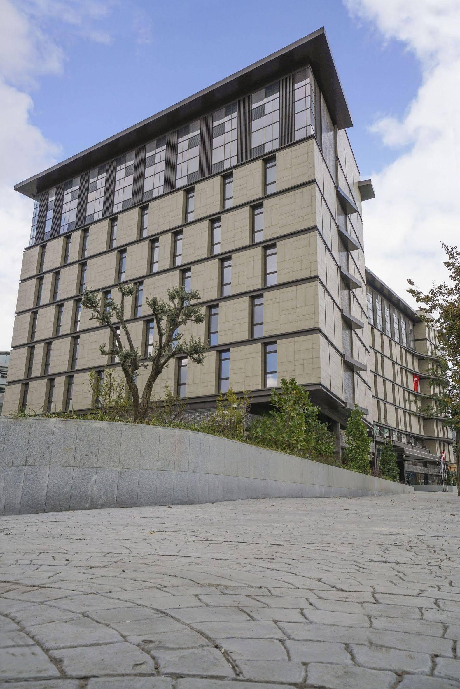 Sheraton Istanbul City Center Exterior foto