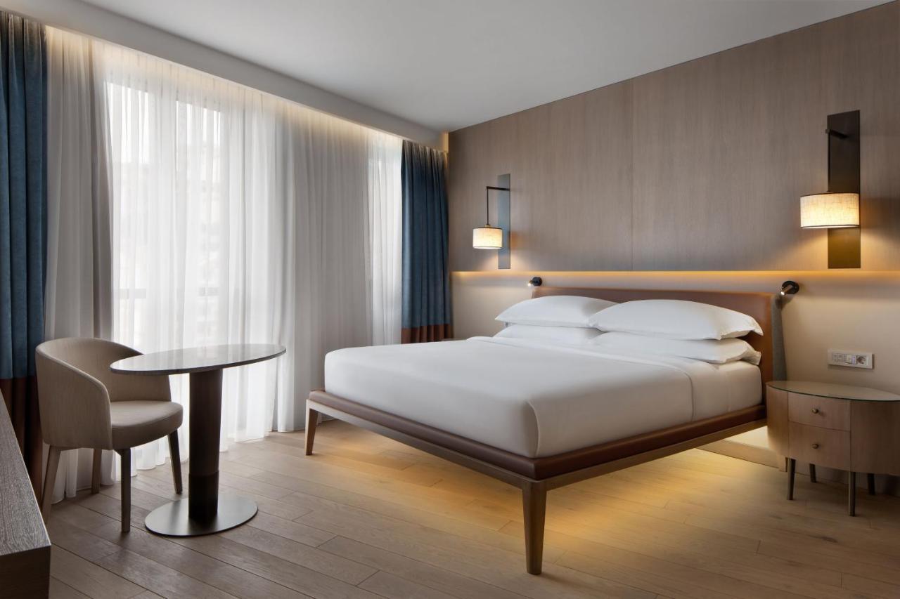 Sheraton Istanbul City Center Exterior foto