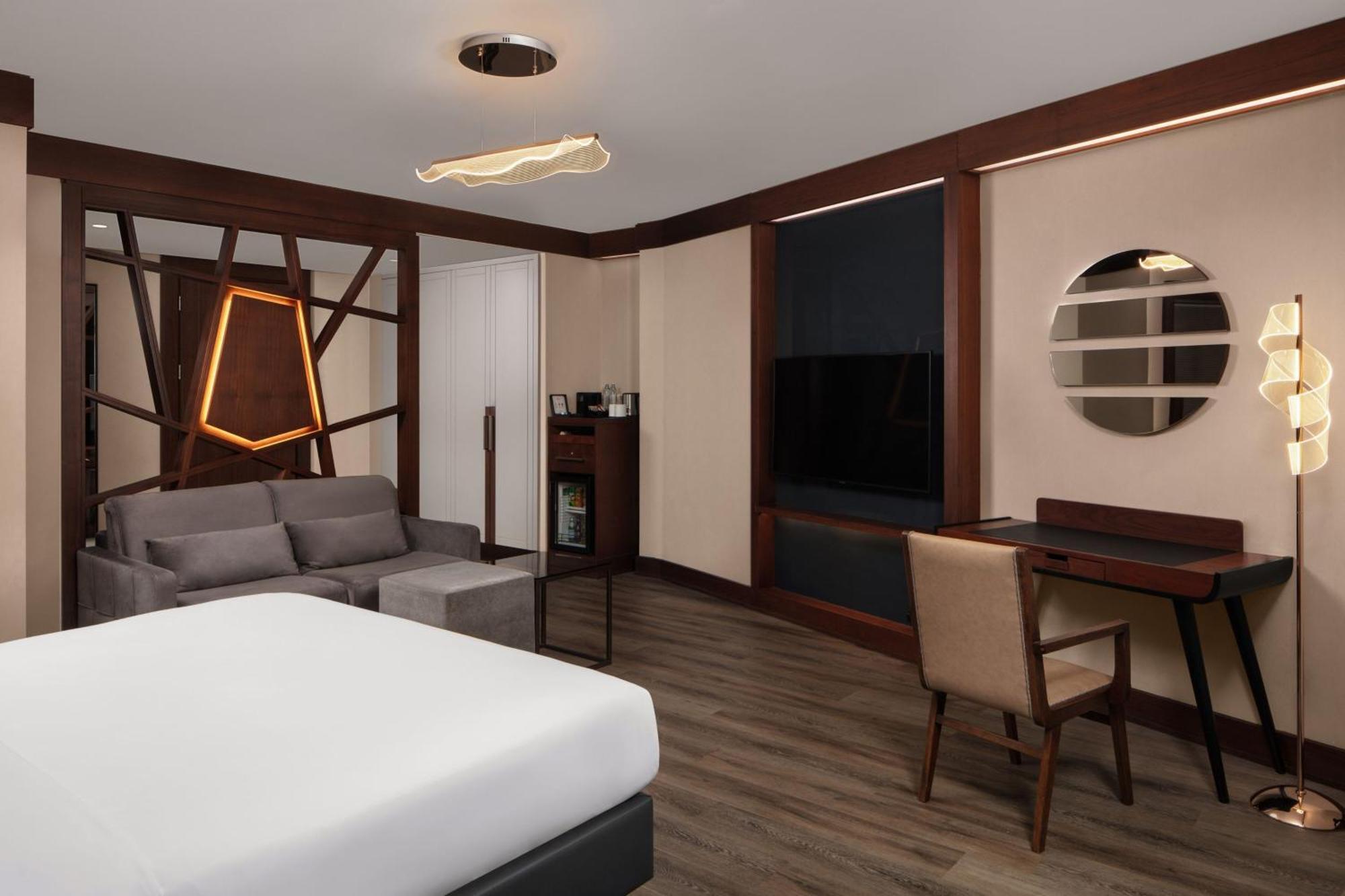 Sheraton Istanbul City Center Exterior foto